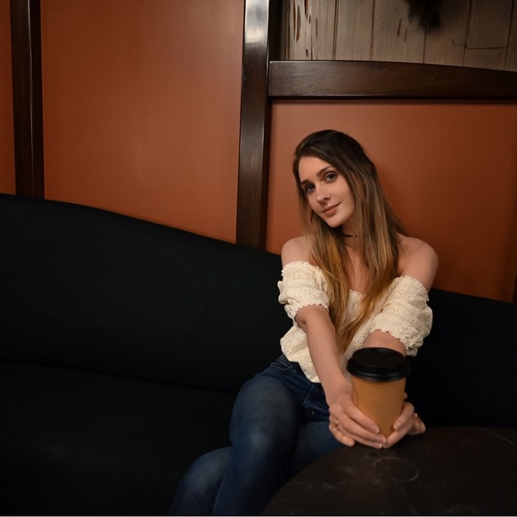 Hi! Welcome to my closet! - Picture 5 of 5